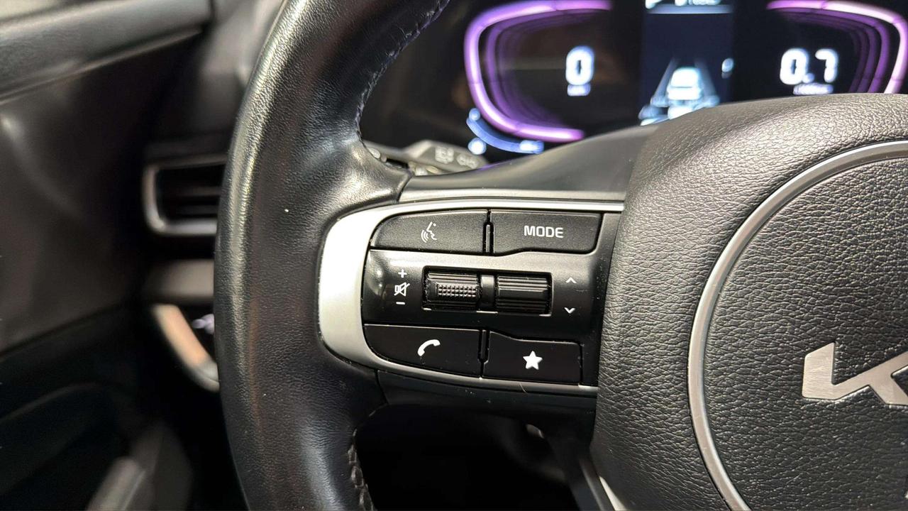 2023 Kia Sportage EX | AWD | CLEAN CARFAX | HEATED SEATS Photo