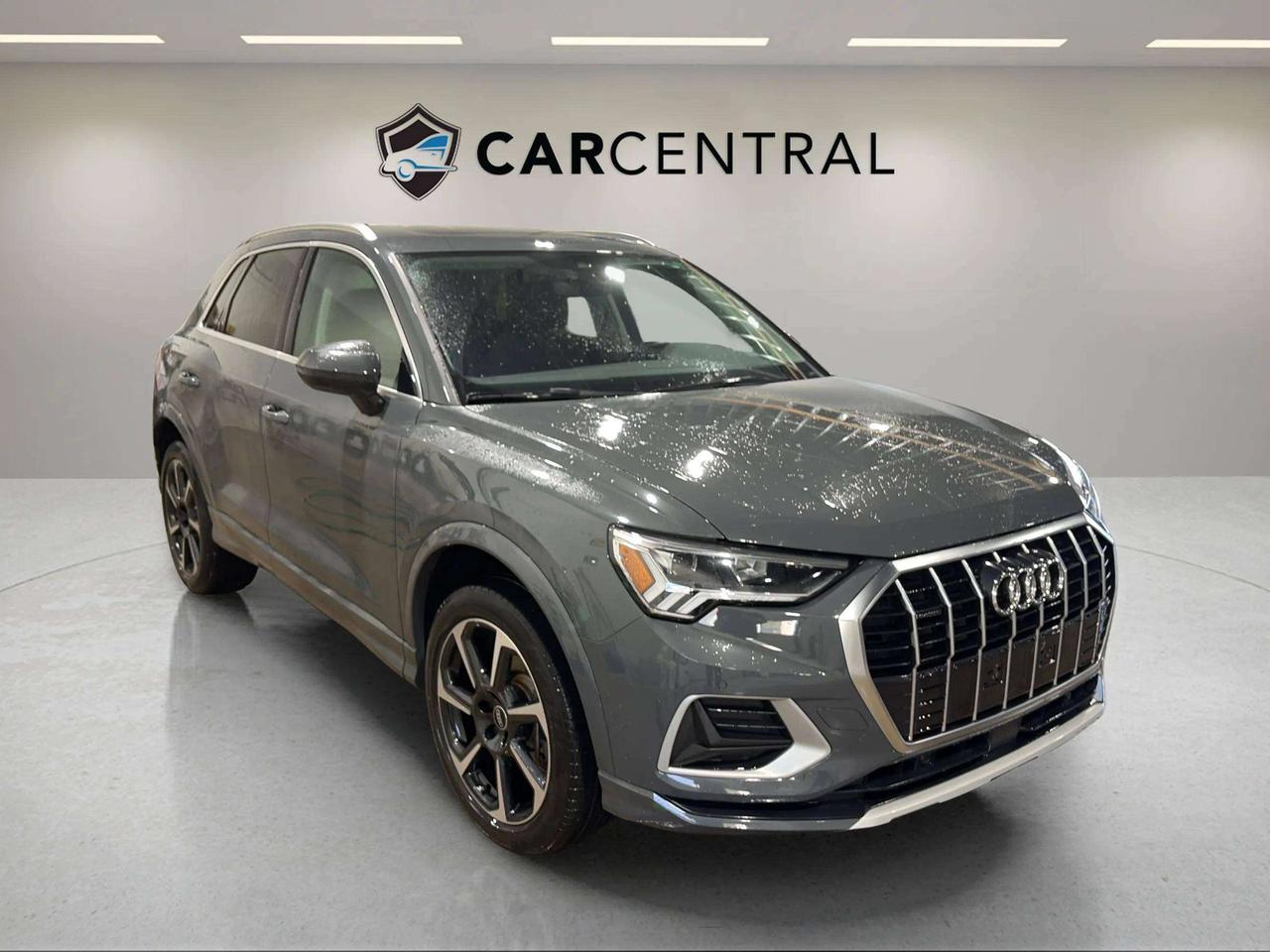 2022 Audi Q3 PROGRESSIV | CLEAN CARFAX | PANO| HTD STEERING| Photo