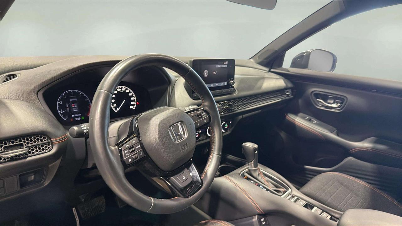 2024 Honda HR-V SPORT-B | CLEAN CARFAX| SUNROOF | CARPLAY| AWD Photo
