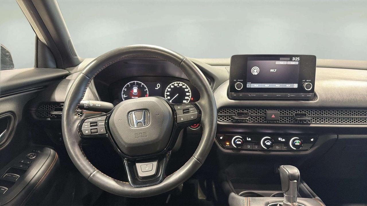 2024 Honda HR-V SPORT-B | CLEAN CARFAX| SUNROOF | CARPLAY| AWD Photo