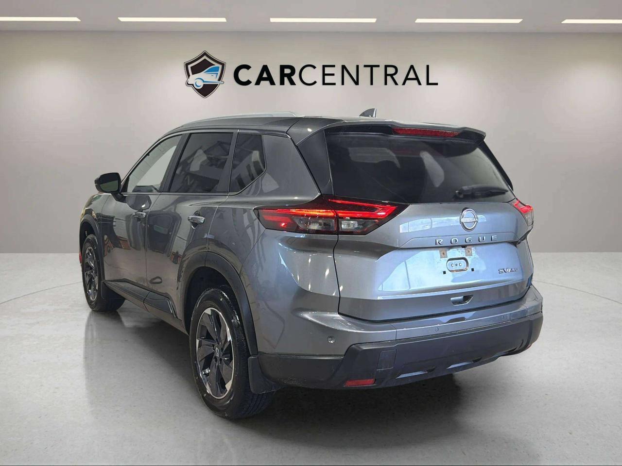 2024 Nissan Rogue SV PANOROOF | CLEAN CARFAX| CARPLAY | AWD | LOW KM Photo