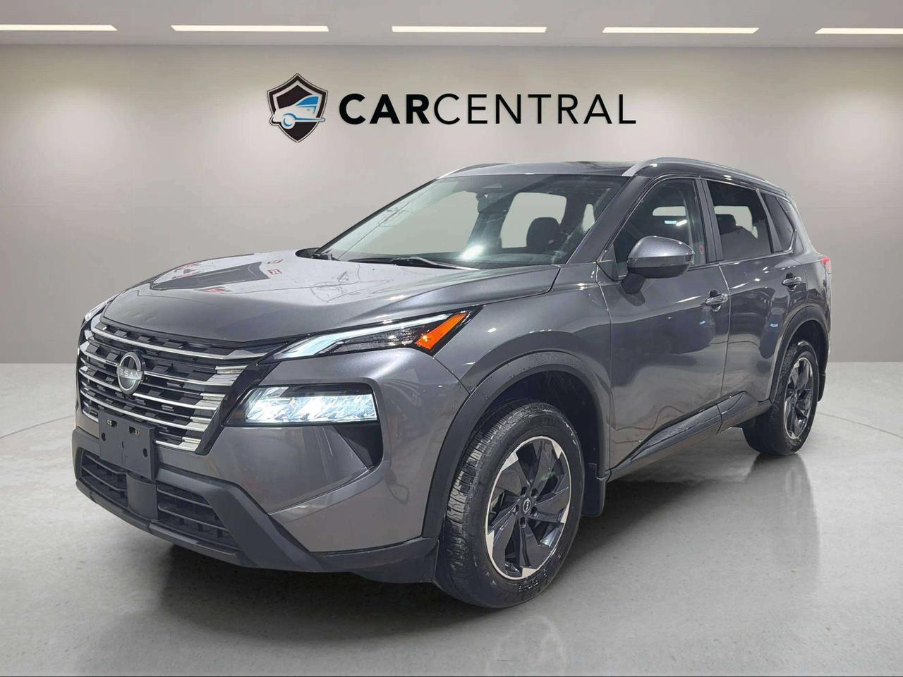 2024 Nissan Rogue SV PANOROOF | CLEAN CARFAX| CARPLAY | AWD | LOW KM Photo0