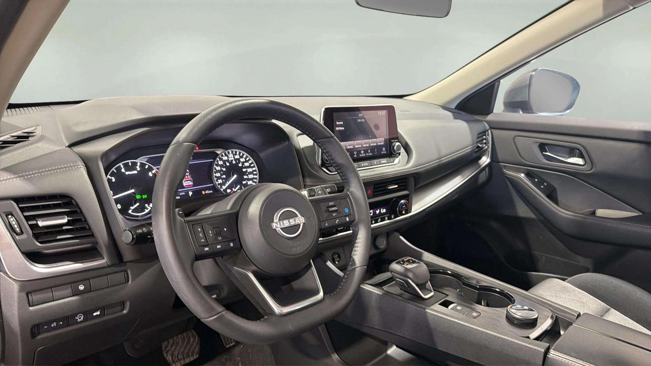 2024 Nissan Rogue SV PANOROOF | CLEAN CARFAX| CARPLAY | AWD | LOW KM Photo