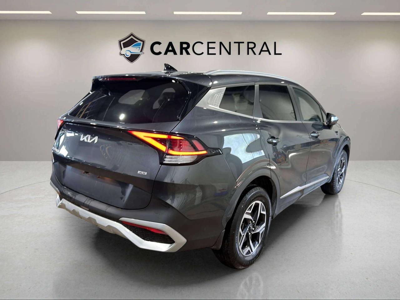 2023 Kia Sportage LX| CLEAN CARFAX | AWD | BACK UP| CARPLAY Photo4