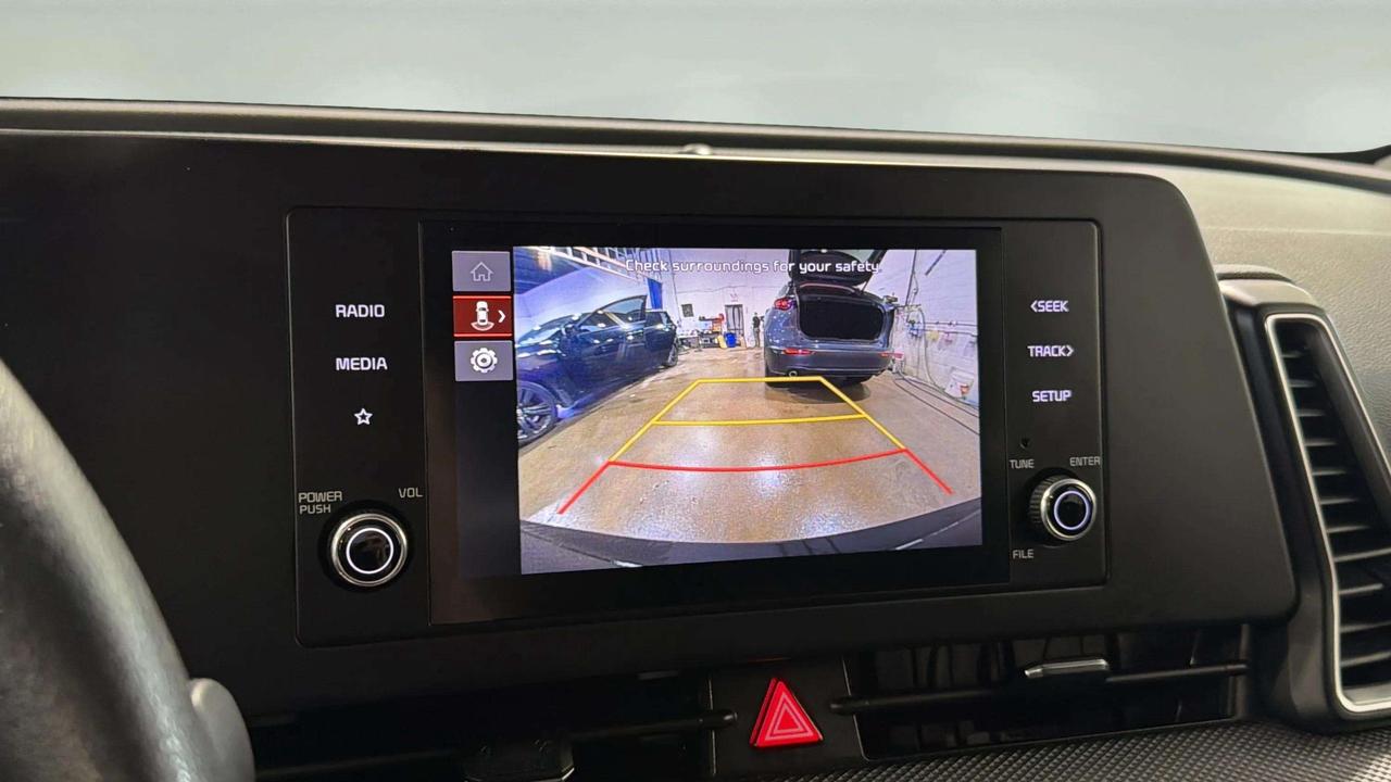 2023 Kia Sportage LX| CLEAN CARFAX | AWD | BACK UP| CARPLAY Photo