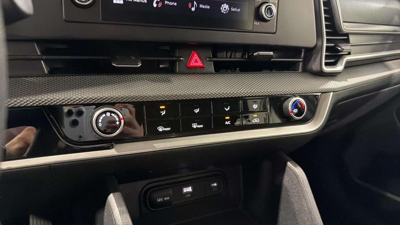 2023 Kia Sportage LX| CLEAN CARFAX | AWD | BACK UP| CARPLAY Photo