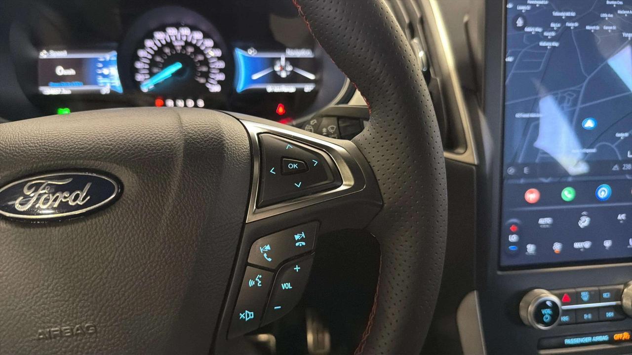 2024 Ford Edge ST LINE| CLEAN CARFAX | PANO | STARTER | CARPLAY Photo