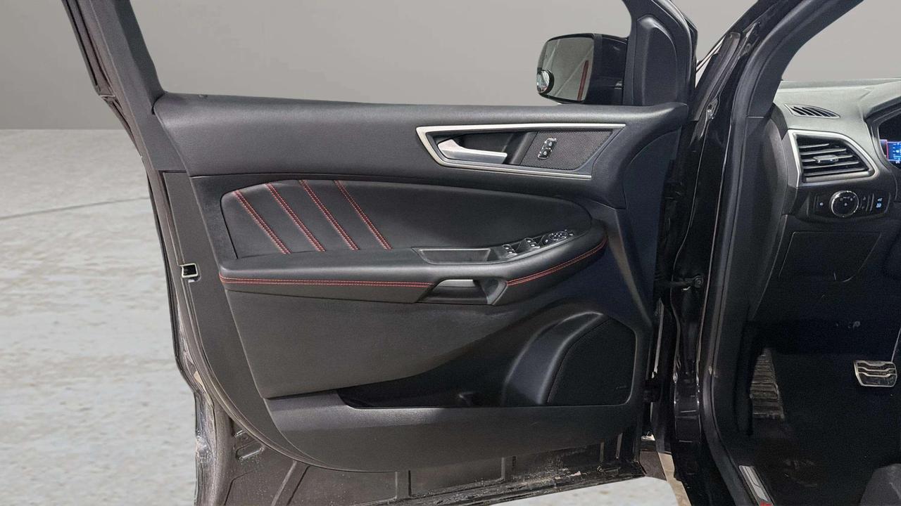 2024 Ford Edge ST LINE| CLEAN CARFAX | PANO | STARTER | CARPLAY Photo