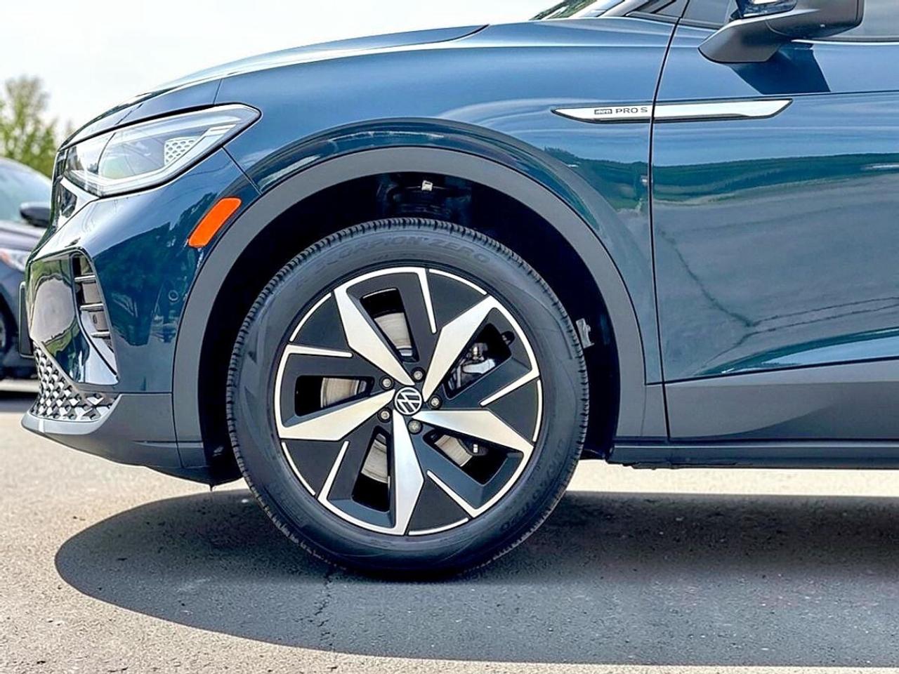 2023 Volkswagen ID.4 Pro AWD w-SK On Battery Photo