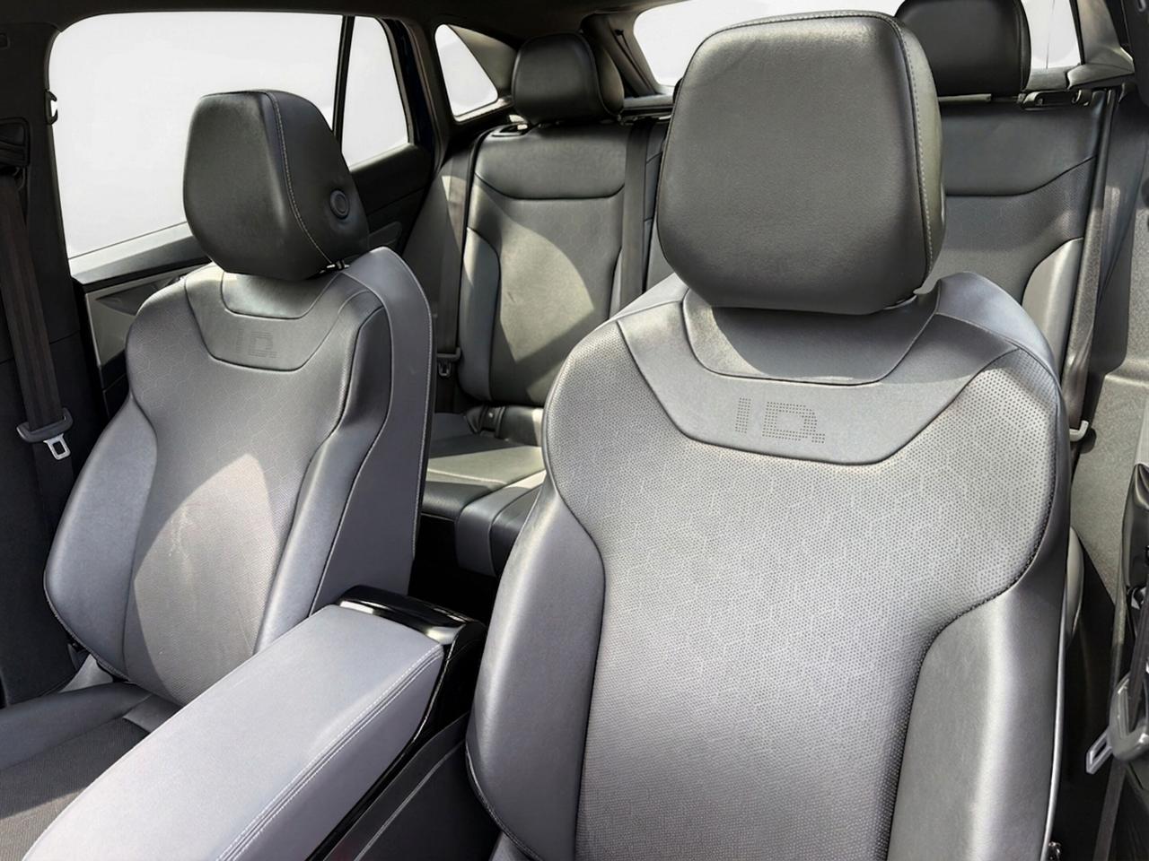2023 Volkswagen ID.4 Pro AWD w-SK On Battery Photo