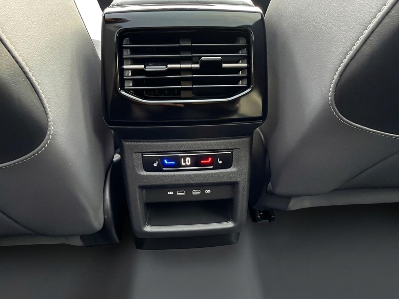 2023 Volkswagen ID.4 Pro AWD w-SK On Battery Photo