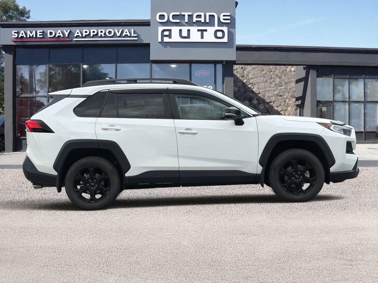 2020 Toyota RAV4 TRAIL AWD Photo3