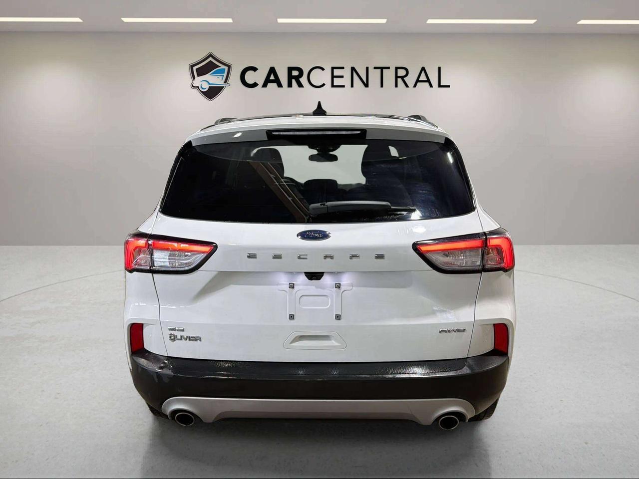 2022 Ford Escape SE| CLEAN CARFAX| PANO | CARPLAY | AWD | Photo