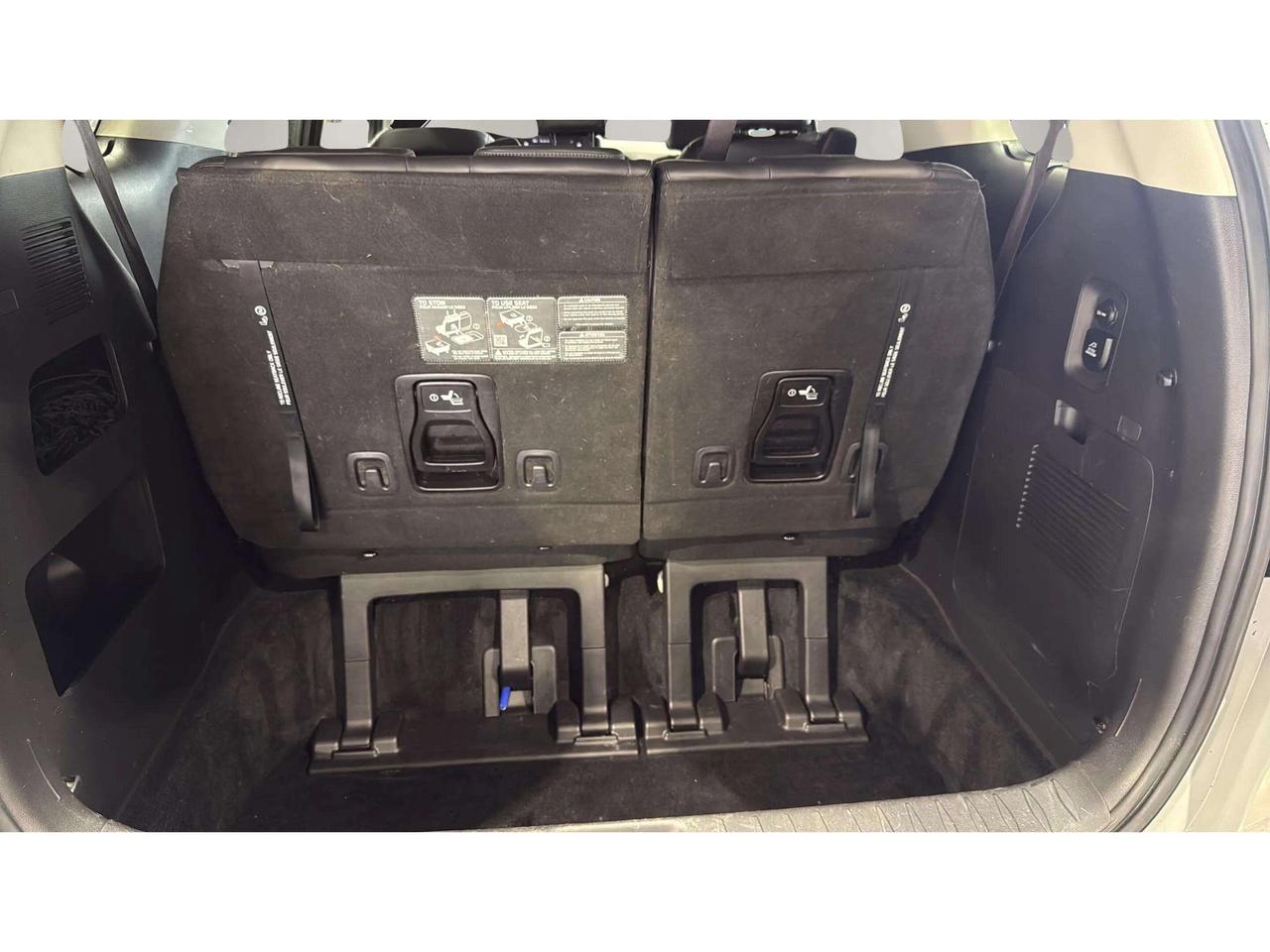 2024 Kia Carnival EX | CLEAN CARFAX | PWR DOORS & LIFTGATE| LEATHER Photo