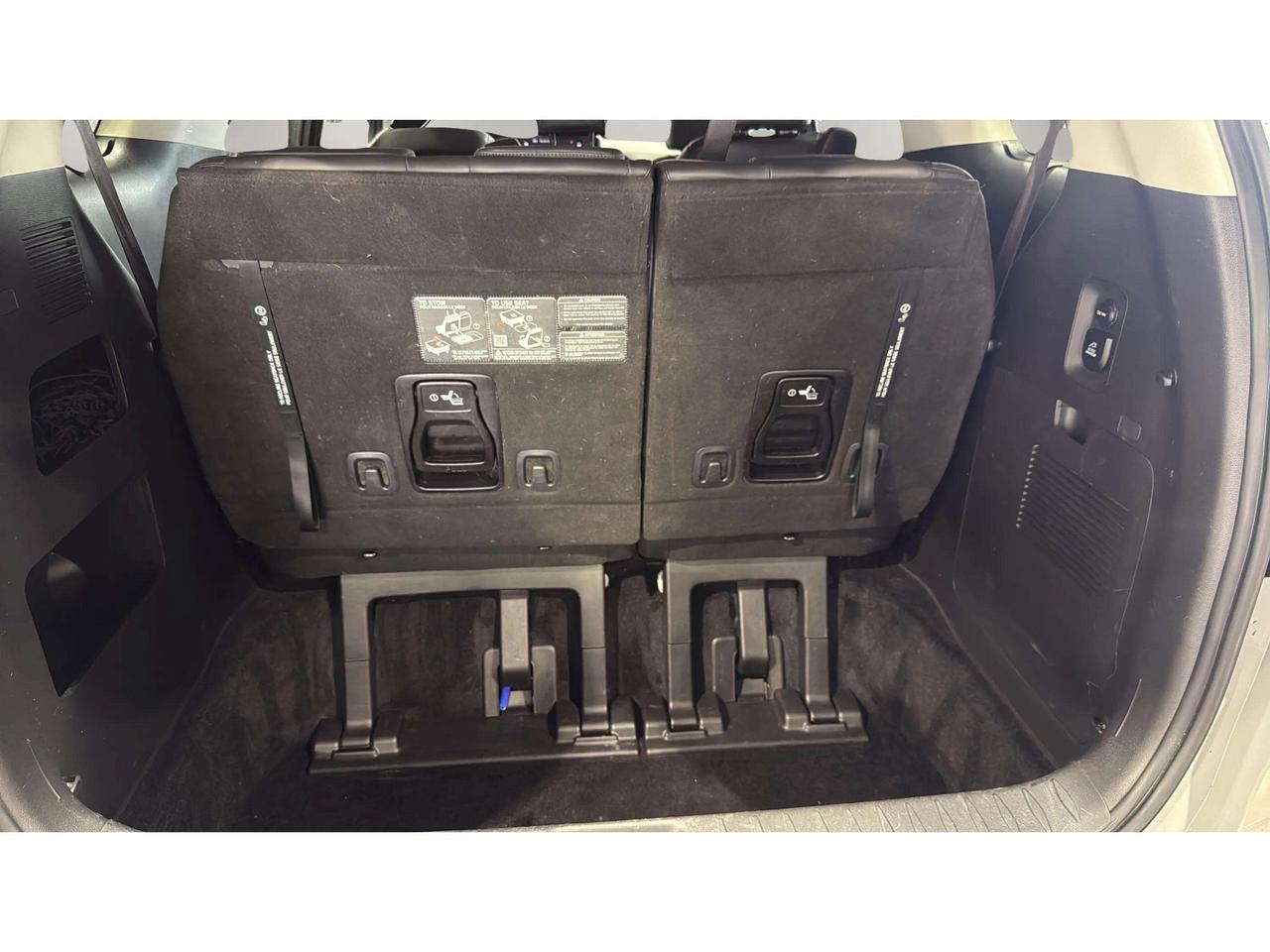 2024 Kia Carnival EX | CLEAN CARFAX | PWR DOORS & LIFTGATE| LEATHER Photo