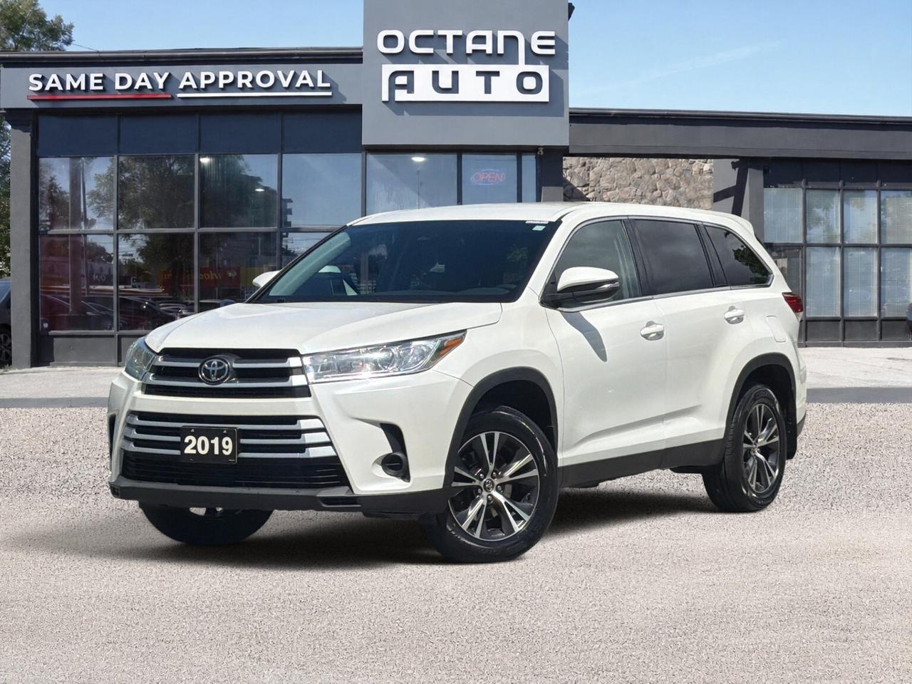 Used 2019 Toyota Highlander Awd Le for sale in Scarborough, ON