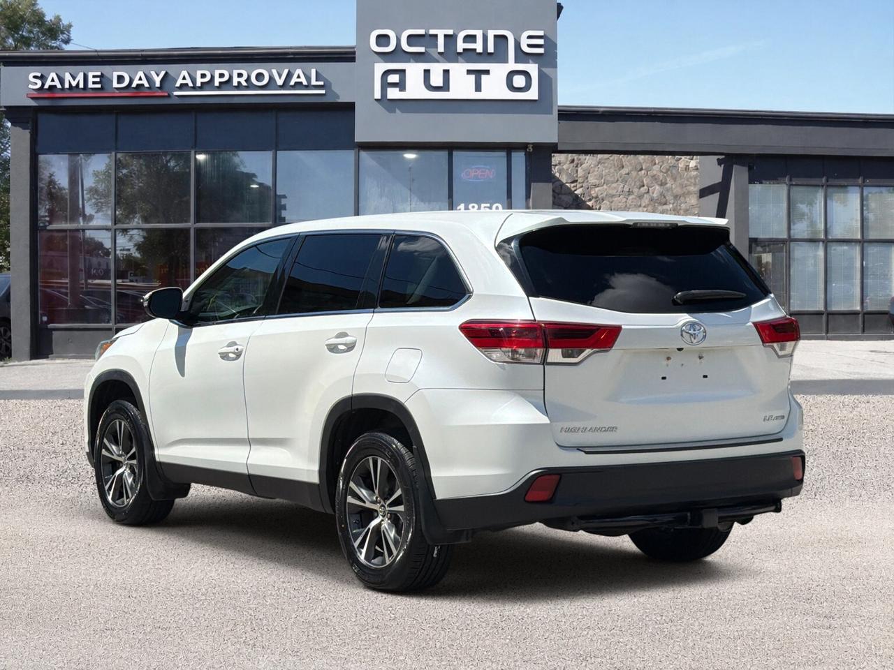 2019 Toyota Highlander Awd Le Photo