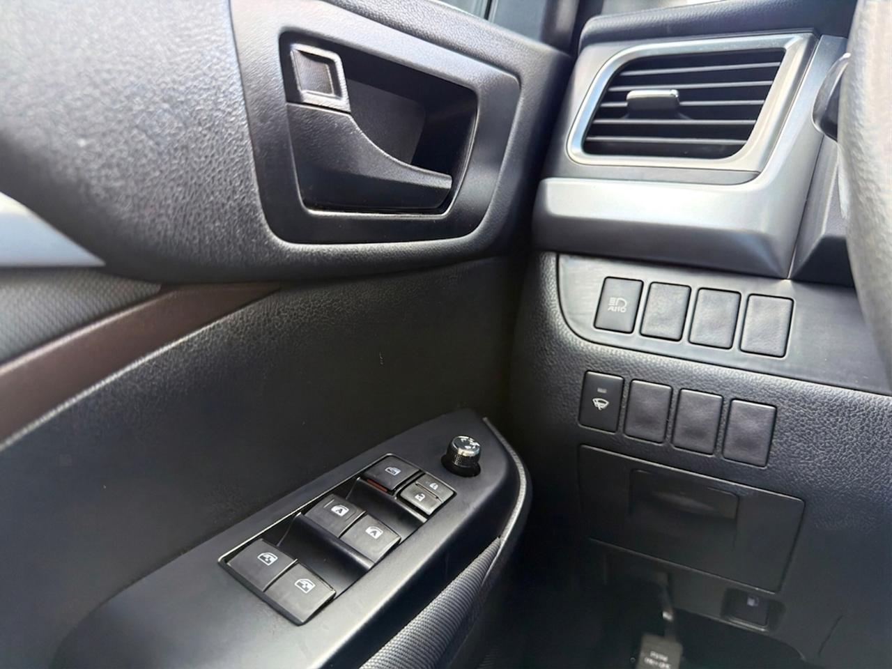 2019 Toyota Highlander Awd Le Photo