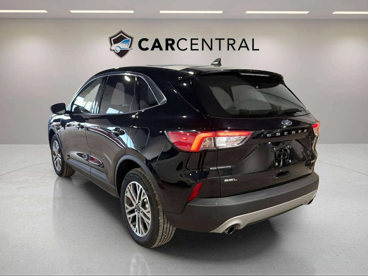 2022 Ford Escape SEL| CLEAN CARFAX | CO PILOT-360 | AWD | CARFAX Photo2