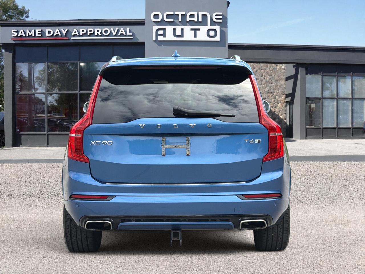 2018 Volvo XC90 T6 AWD R-Design Photo