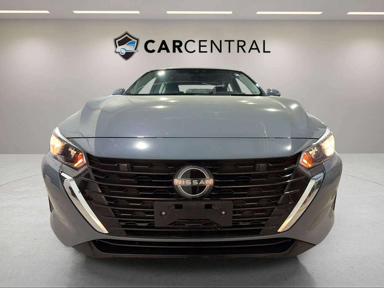 2024 Nissan Sentra SV| CLEAN CARFAX| CARPLAY | HTD SEATS| STARTER Photo