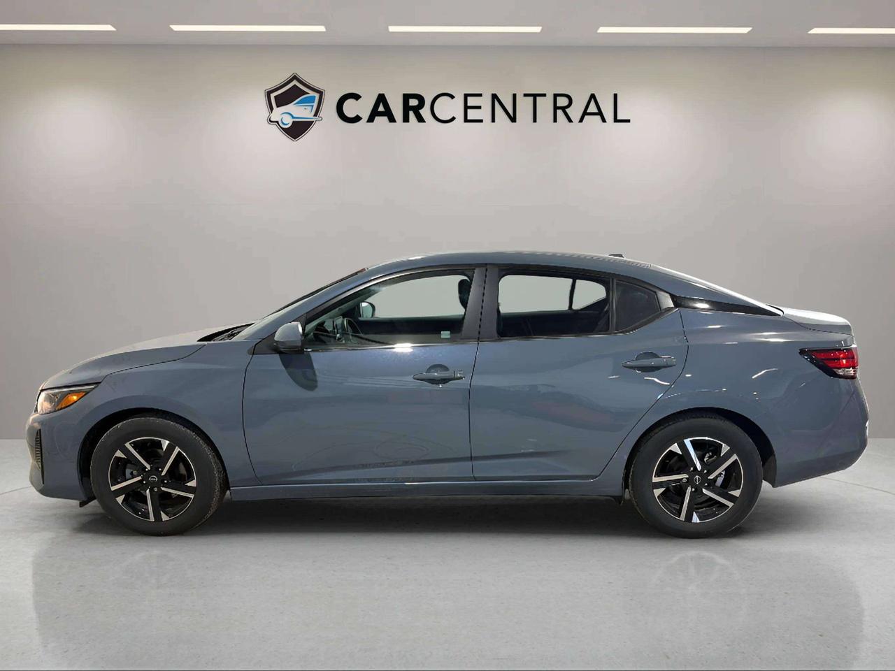 2024 Nissan Sentra SV| CLEAN CARFAX| CARPLAY | HTD SEATS| STARTER Photo