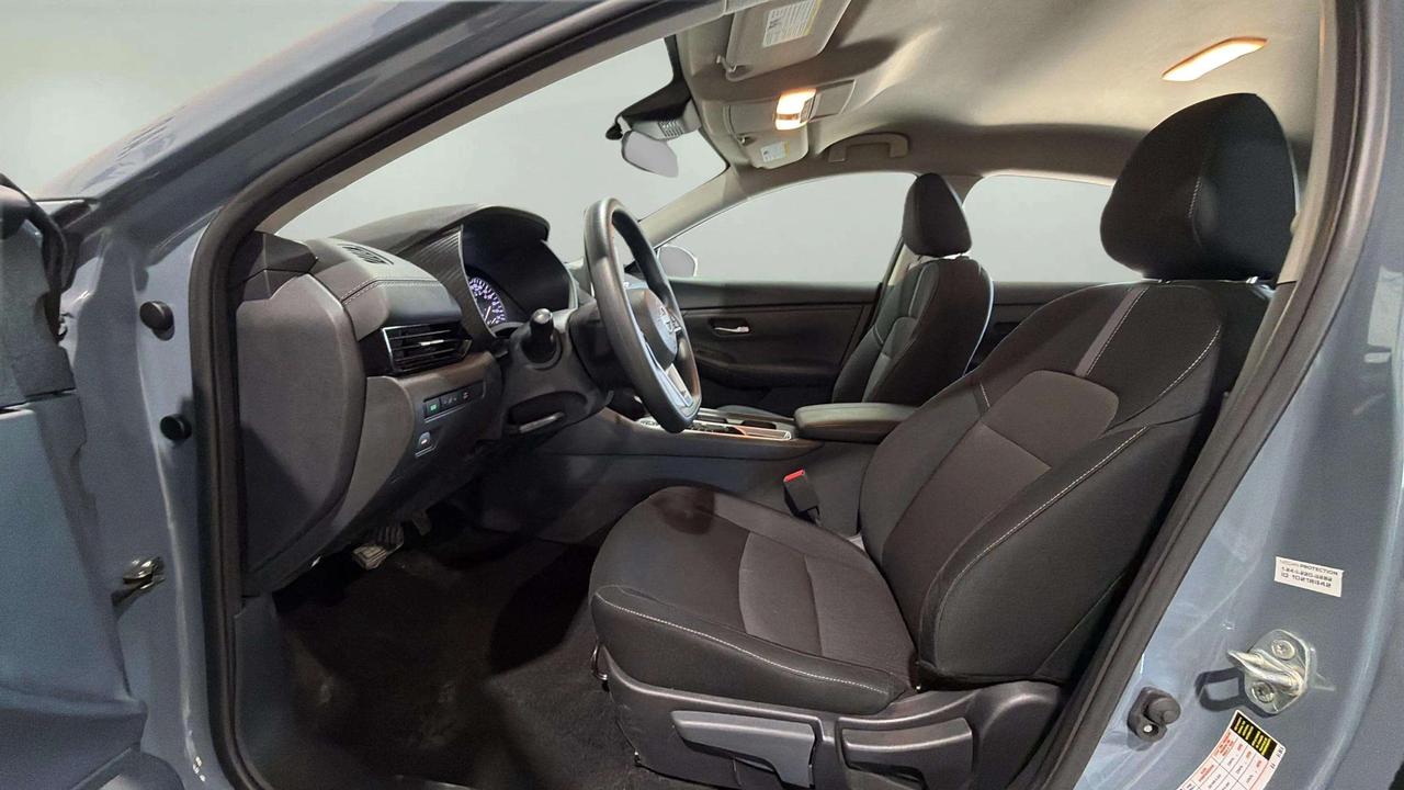 2024 Nissan Sentra SV| CLEAN CARFAX| CARPLAY | HTD SEATS| STARTER Photo