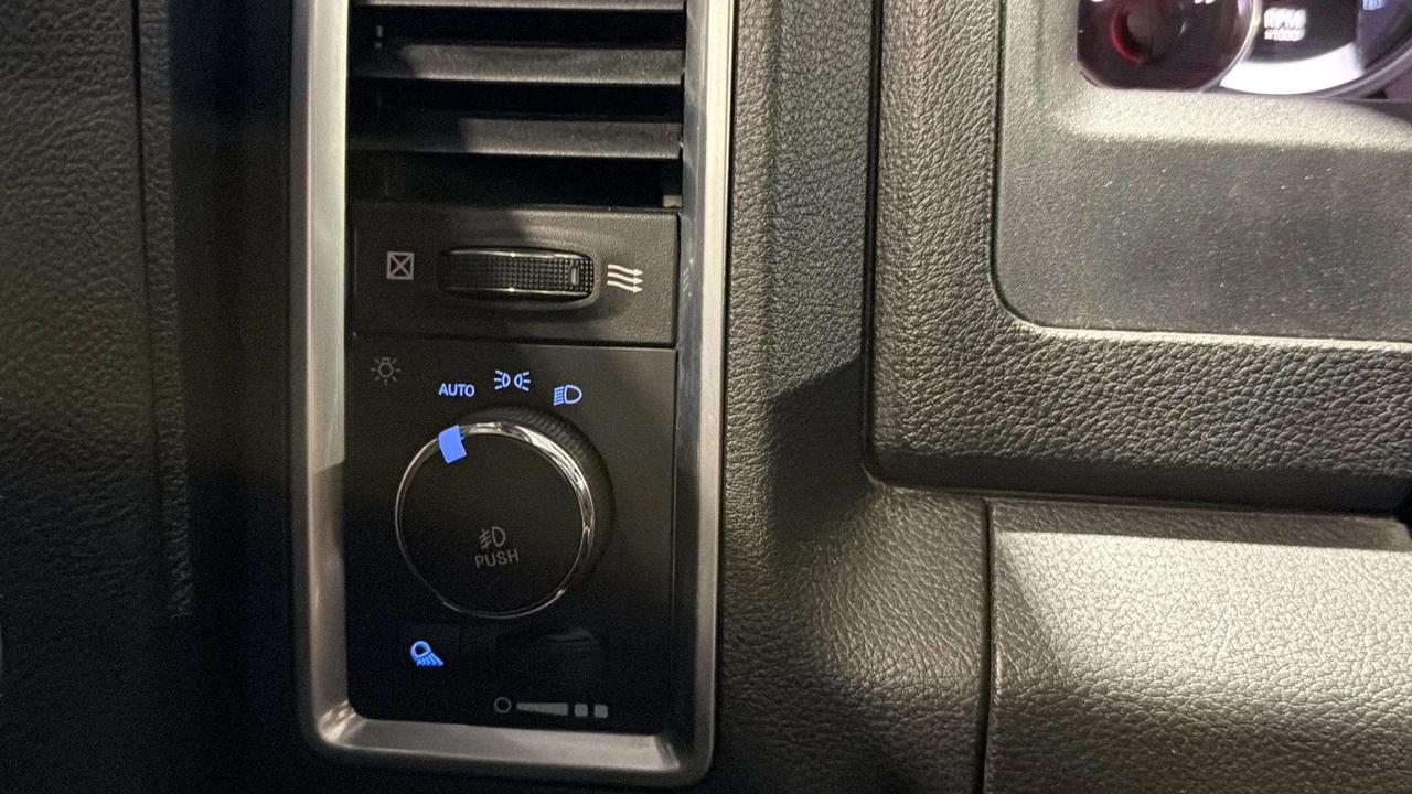 2022 RAM 1500 WARLOCK | HEMI | CREW CAB | Photo