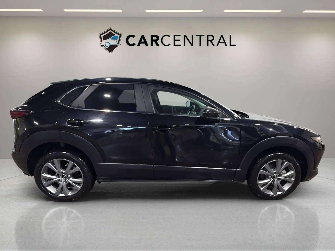 2024 Mazda CX-30 GS | CLEAN CARFAX|  AWD | CARPLAY | HTD STEERING Photo