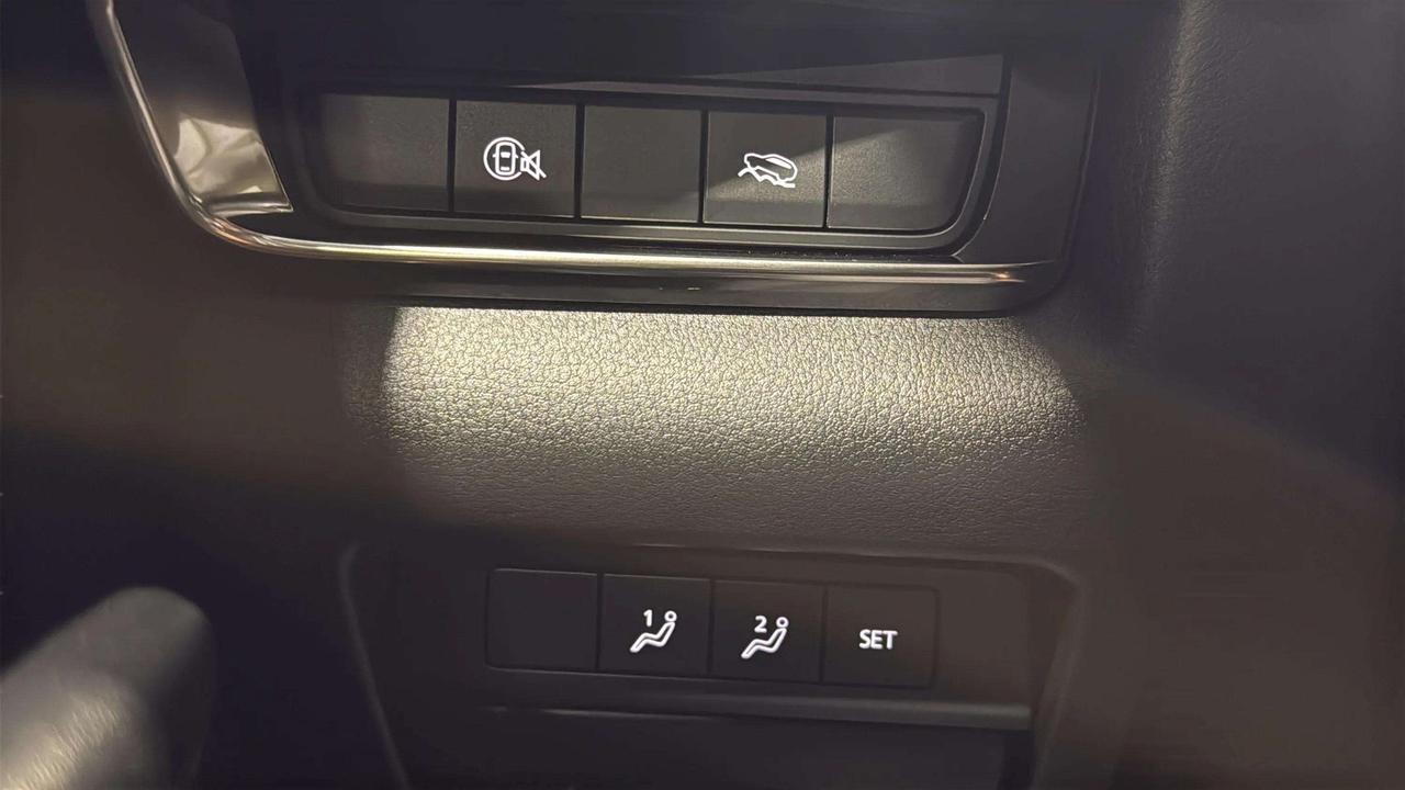 2024 Mazda CX-30 GS | CLEAN CARFAX|  AWD | CARPLAY | HTD STEERING Photo
