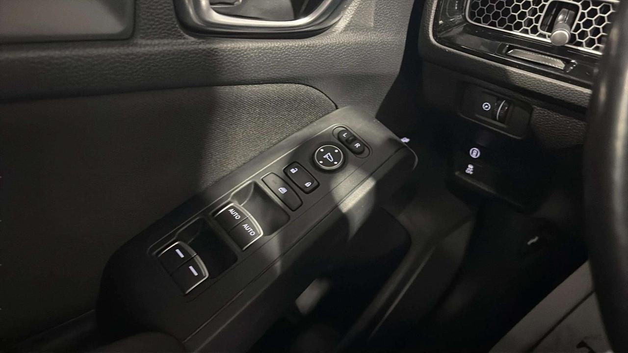 2022 Honda Civic Sedan SPORT | CLEAN CARFAX| SUNROOF| CARPLAY | Photo