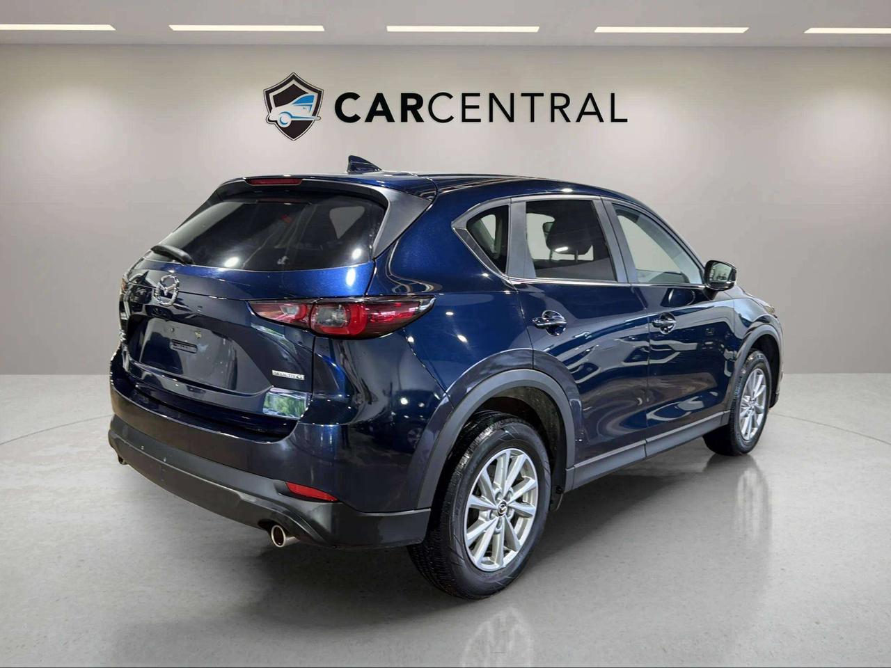 2024 Mazda CX-5 GS| CLEAN CARFAX | CARPLAY | AWD | HTD STEERING Photo