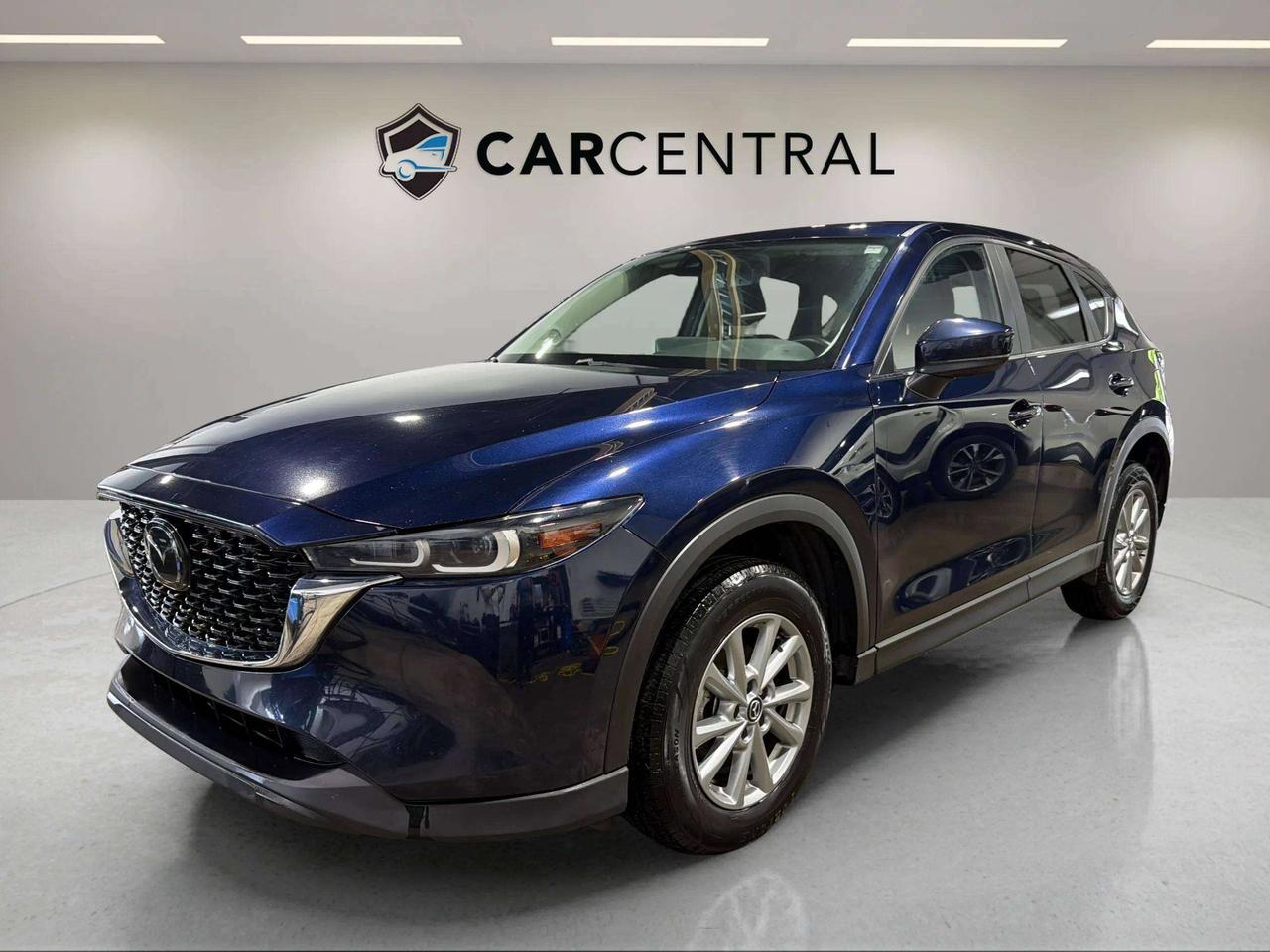 2024 Mazda CX-5 GS| CLEAN CARFAX | CARPLAY | AWD | HTD STEERING Photo