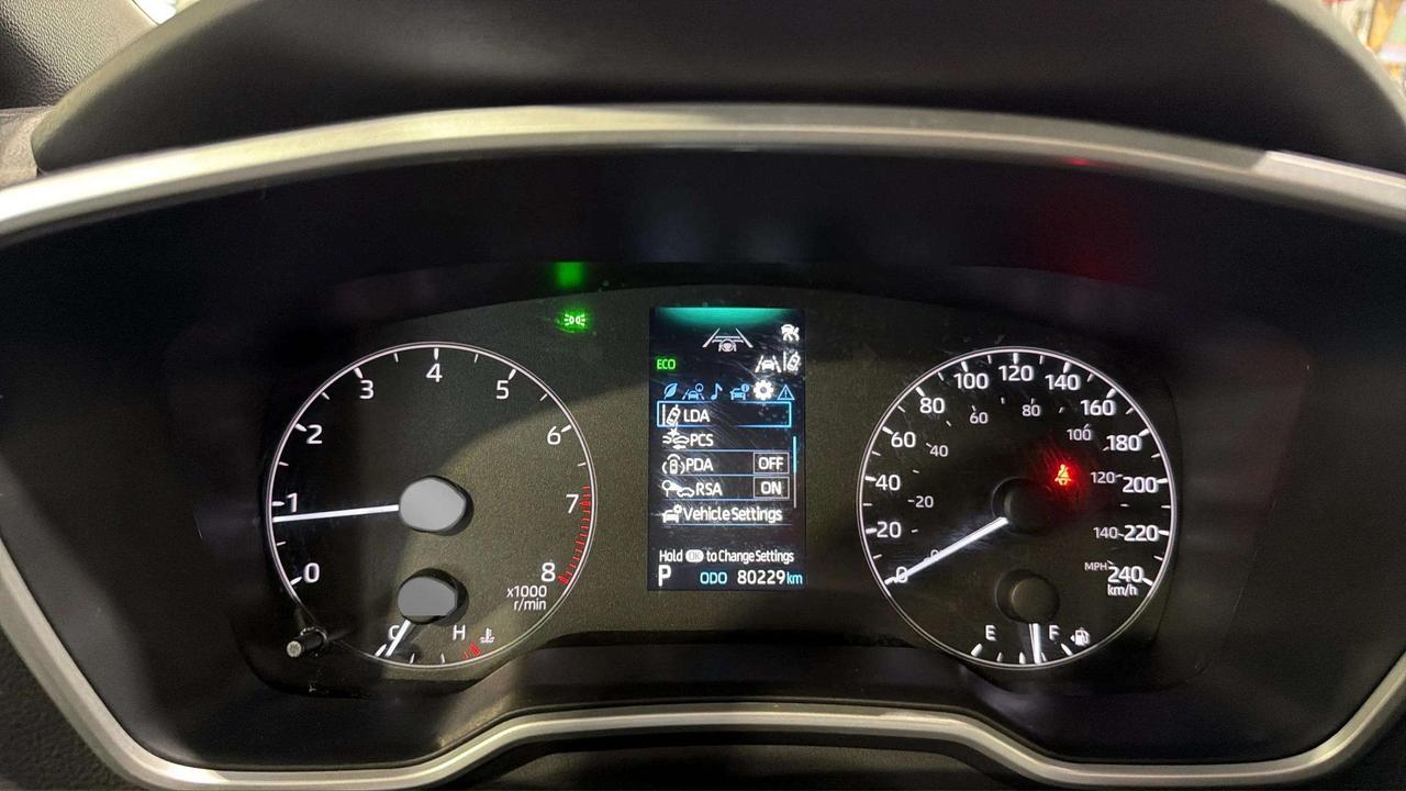 2023 Toyota Corolla Hatchback SE| CLEAN CARFAX | PUSH START | CARPLAY| HTD SEATS Photo