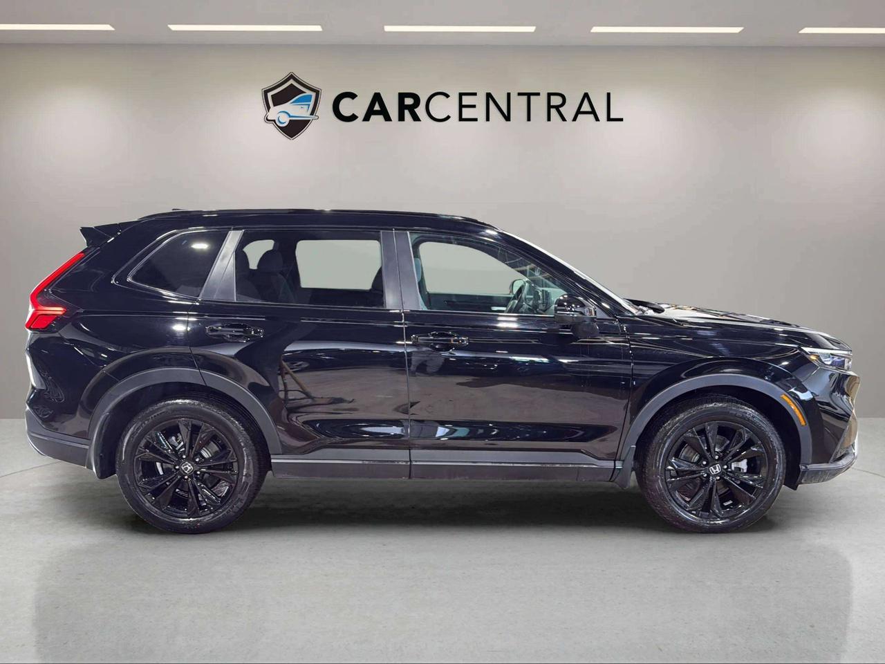 2026 Honda CR-V Hybrid Touring | HYBRID | AWD | CLEAN CARFAX | LEATHER Photo