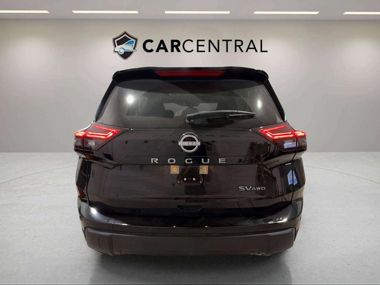 2024 Nissan Rogue SV | MOONROOF | CLEAN CARFAX | CARPLAY | STARTER | Photo