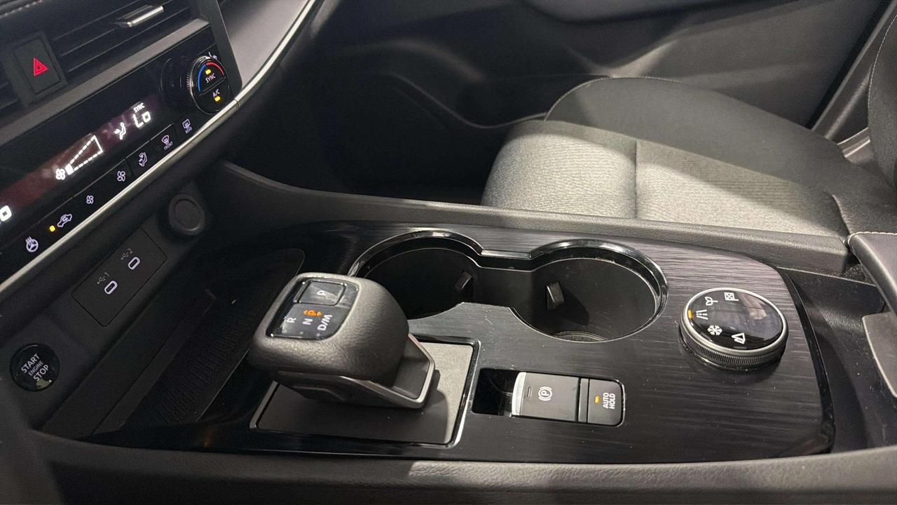 2024 Nissan Rogue SV | MOONROOF | CLEAN CARFAX | CARPLAY | STARTER | Photo