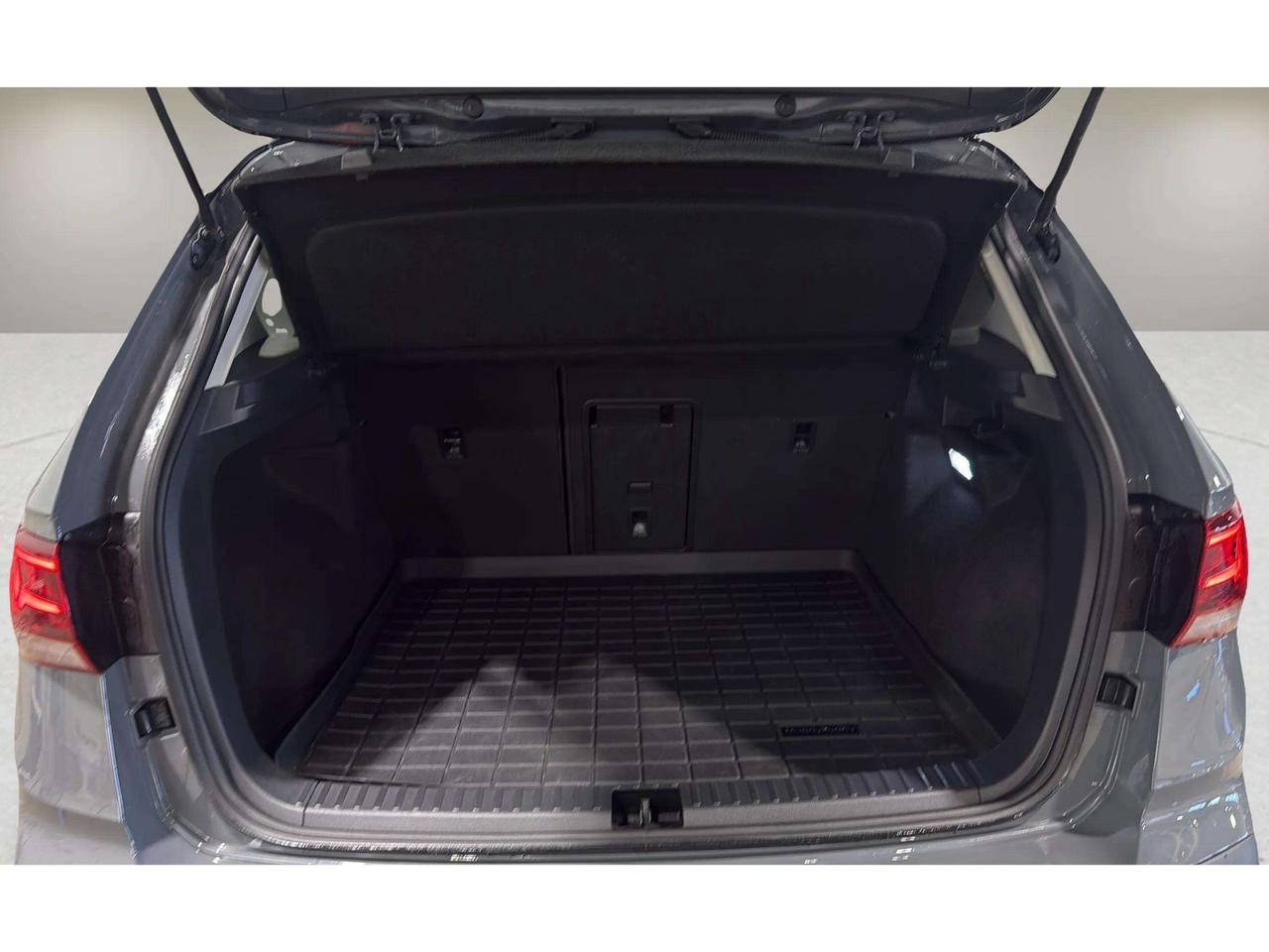 2024 Volkswagen Taos COMFORTLINE BLACK ED|CLEAN CARFAX|PANO|CARPLAY Photo