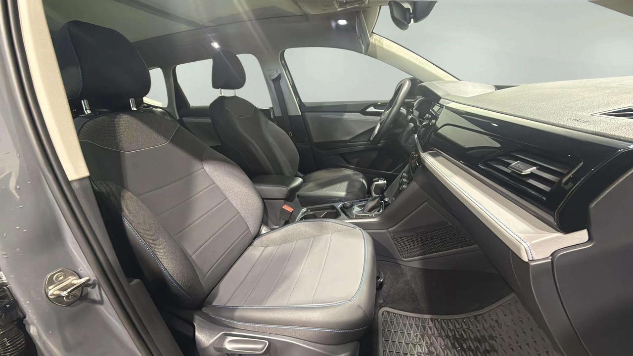2024 Volkswagen Taos COMFORTLINE BLACK ED|CLEAN CARFAX|PANO|CARPLAY Photo