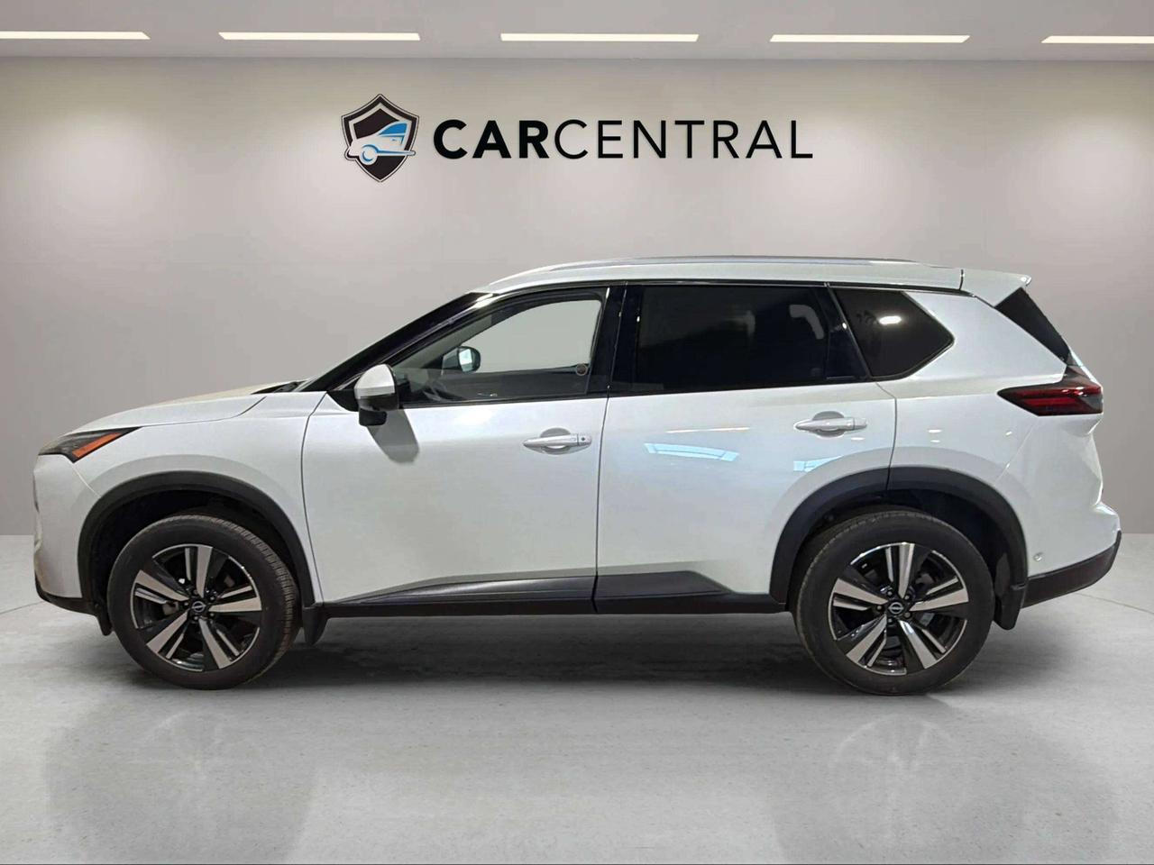2024 Nissan Rogue SL | CLEAN CARFAX | GOOGLE MAPS | PRO PILOT ASSIST Photo