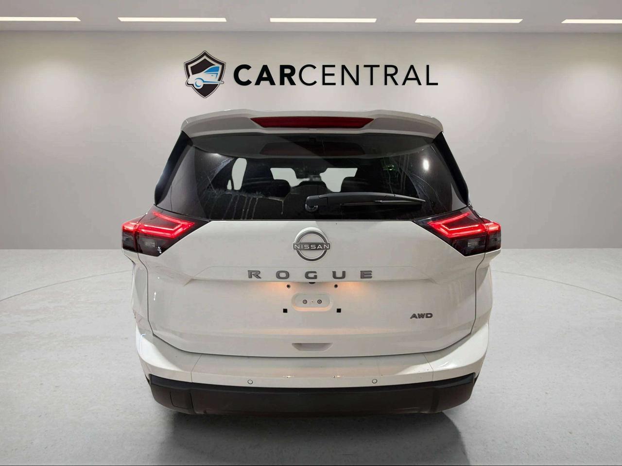 2024 Nissan Rogue S AWD | CLEAN CARFAX | 1 OWNER | CARPLAY| STARTER Photo