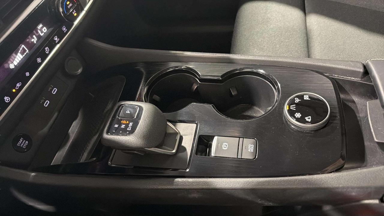2024 Nissan Rogue S AWD | CLEAN CARFAX | 1 OWNER | CARPLAY| STARTER Photo