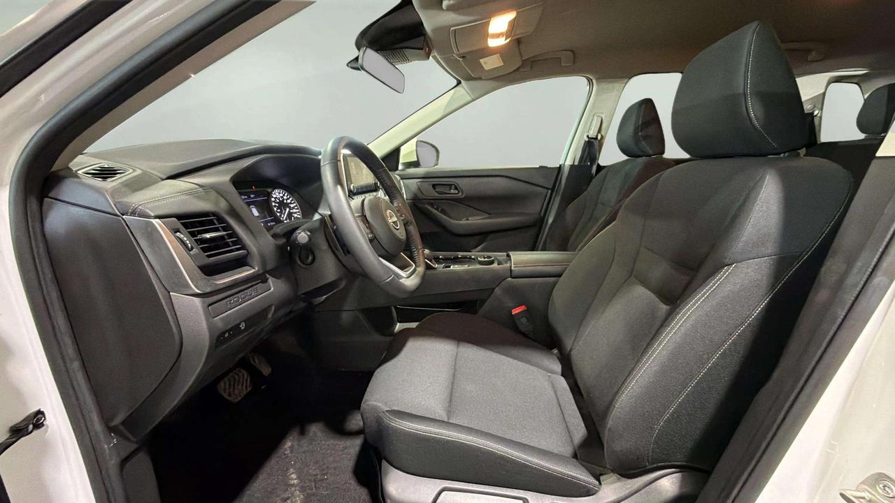 2024 Nissan Rogue S AWD | CLEAN CARFAX | 1 OWNER | CARPLAY| STARTER Photo