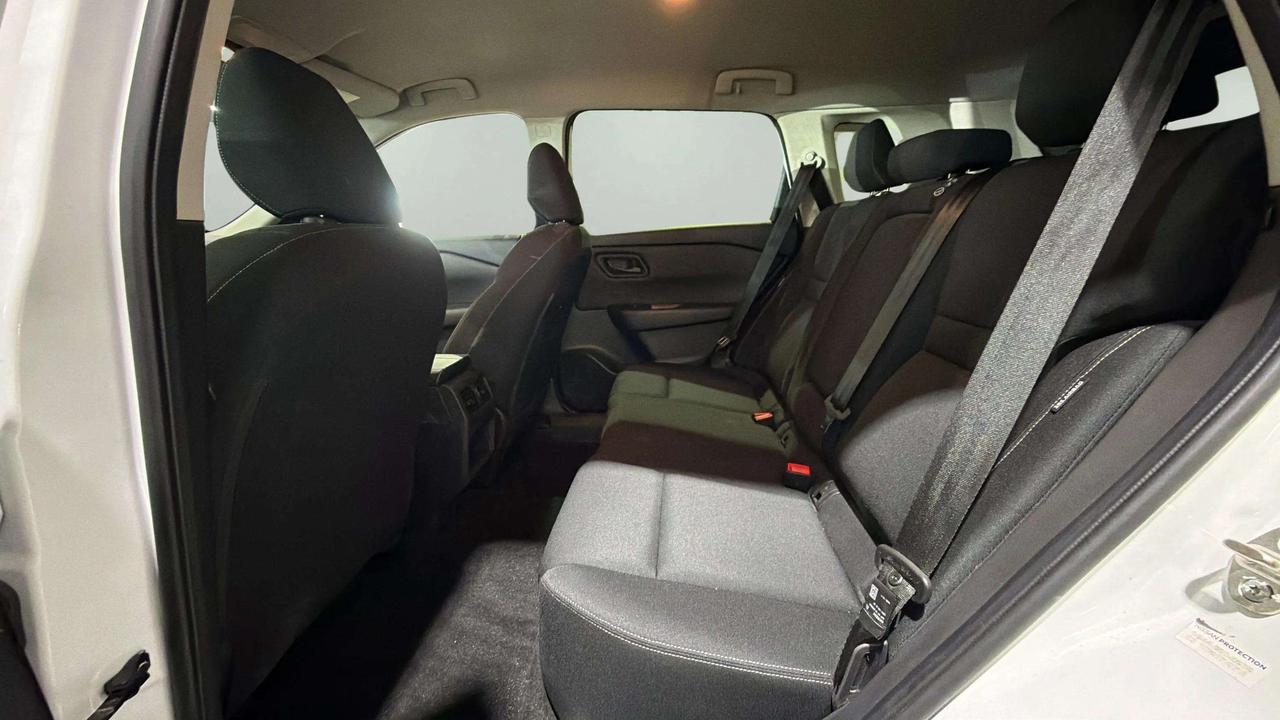 2024 Nissan Rogue S AWD | CLEAN CARFAX | 1 OWNER | CARPLAY| STARTER Photo