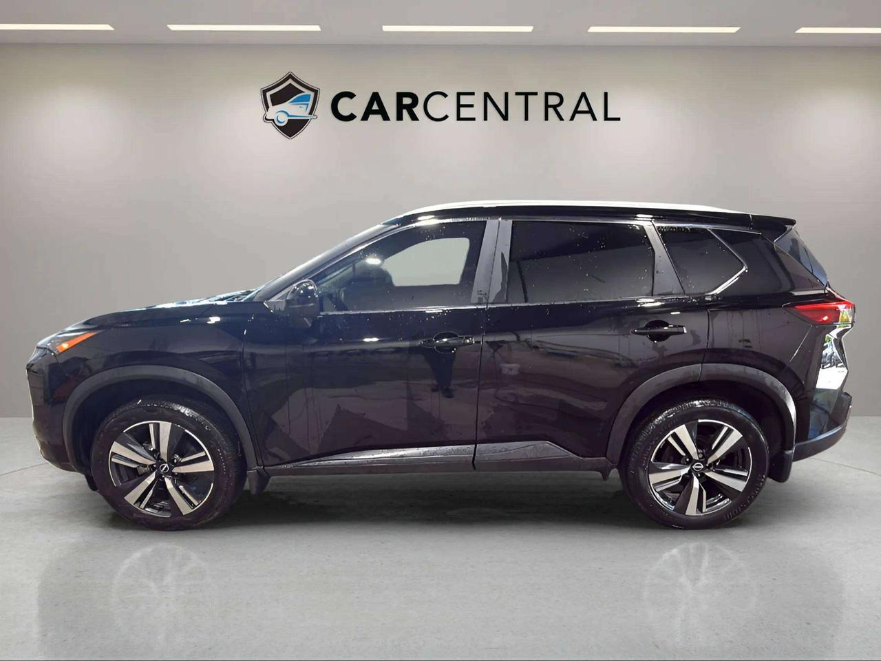 2024 Nissan Rogue SV MOONROOF | CLEAN CARFAX | PRO PILOT | REAR HTD Photo