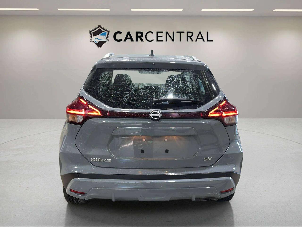2024 Nissan Kicks SV| CLEAN CARFAX | CARPLAY | HTD SEATS | BSM Photo3