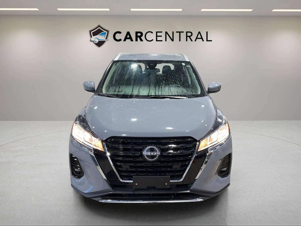 2024 Nissan Kicks SV| CLEAN CARFAX | CARPLAY | HTD SEATS | BSM Photo