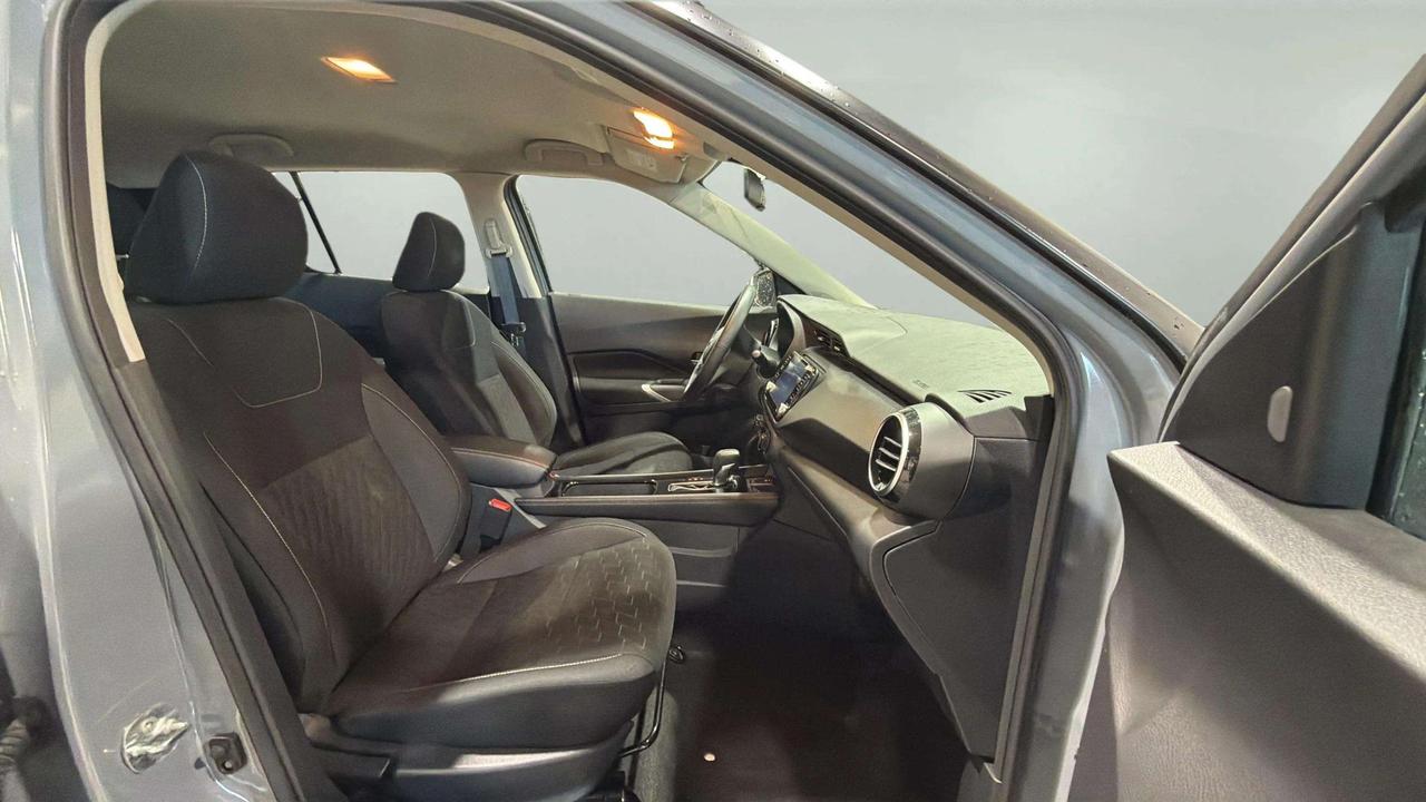 2024 Nissan Kicks SV| CLEAN CARFAX | CARPLAY | HTD SEATS | BSM Photo