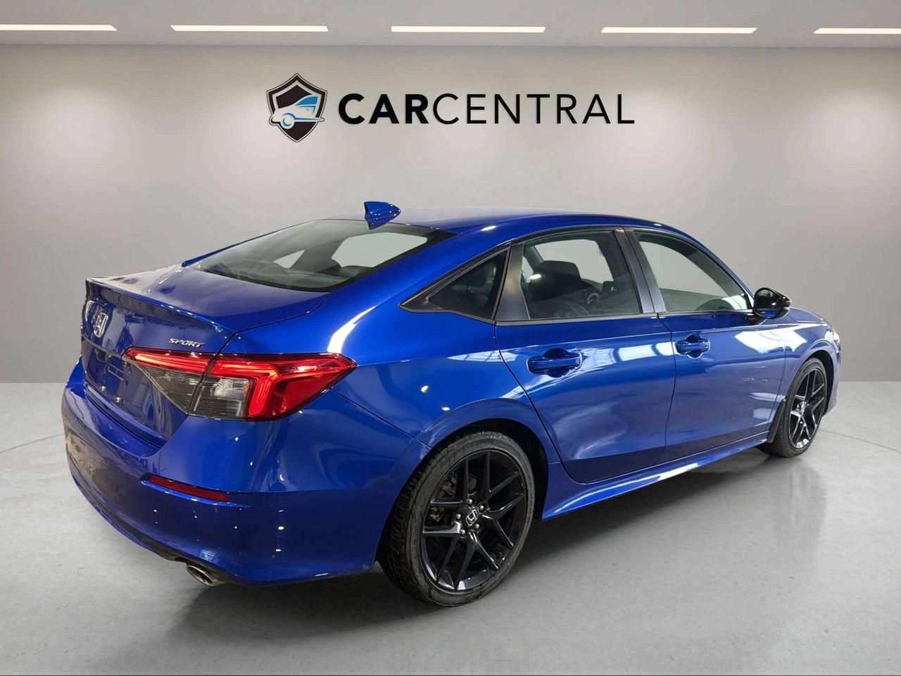 2023 Honda Civic SPORT | SUNROOF | HTD SEATS | CARPLAY | 1 OWNER Photo4
