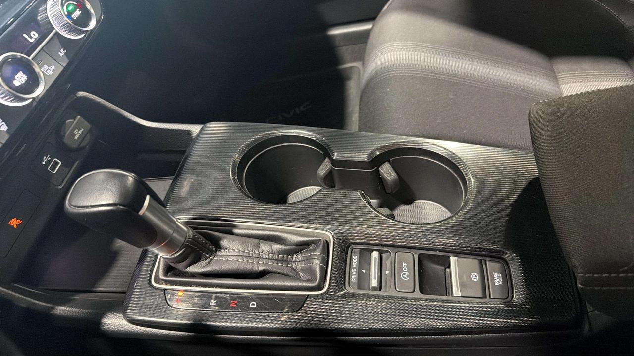 2023 Honda Civic SPORT | SUNROOF | HTD SEATS | CARPLAY | 1 OWNER Photo